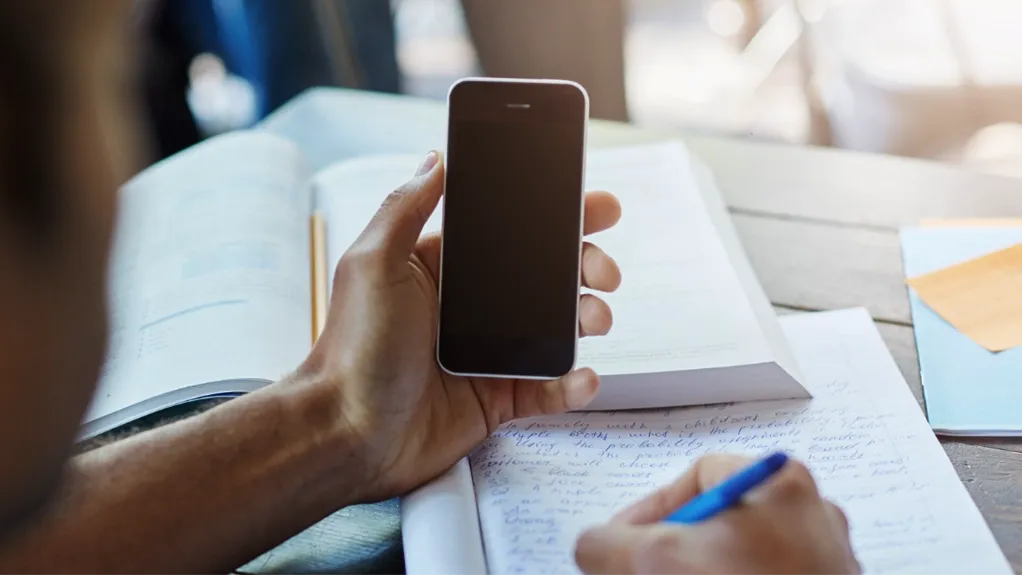 Smartphone Repair Checklist: What Should You Check Before Accepting a Phone for Repair?